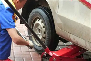 和田附近拖车24小时服务热线电话